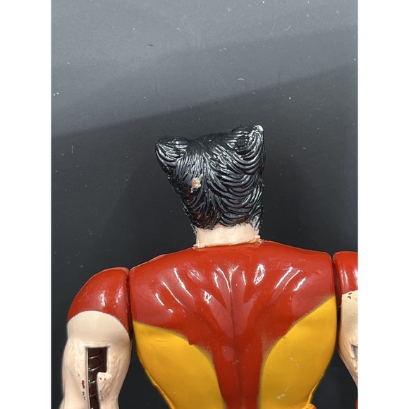 Vintage 1991 Marvel Wolverine Action Figure - Picture 4 of 13